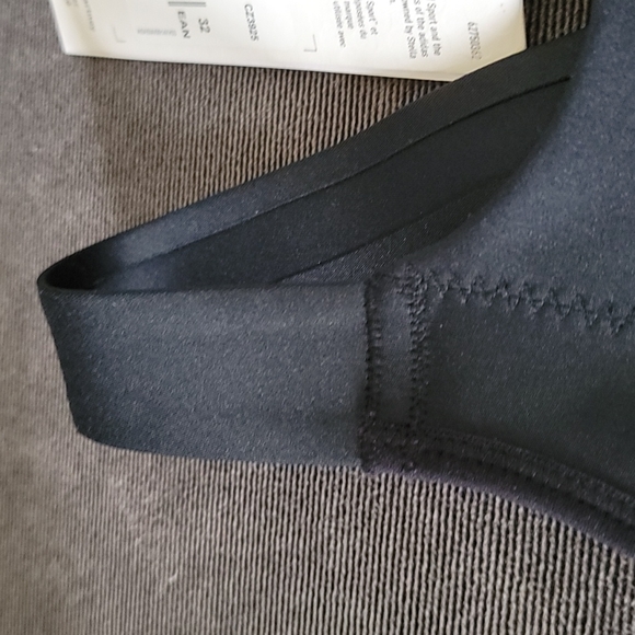 Adidas by Stella McCartney women's size XS black sports bra - Picture 7 of 15